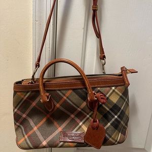 Dooney & Bourke purse